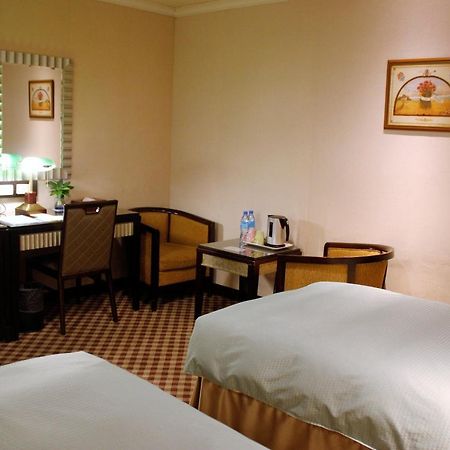Astar Hotel Taipei Eksteriør billede
